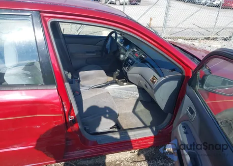 2004 Mitsubishi Lancer Es z USA, uszkodzony, nr VIN JA3AJ26E04U011013